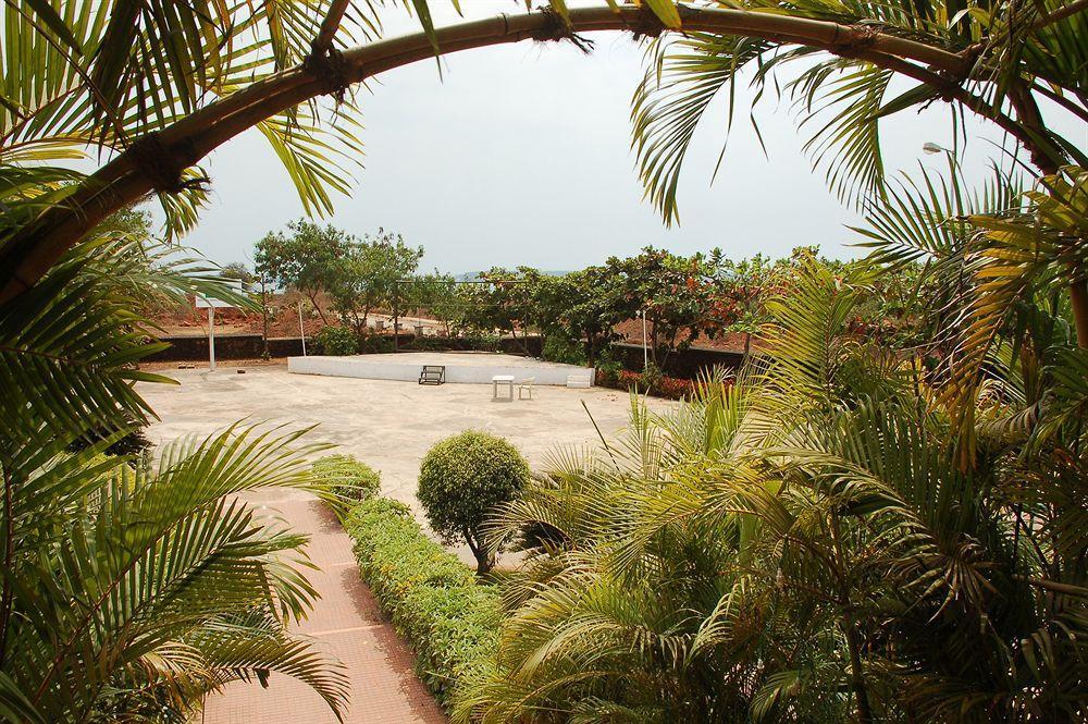 The International Centre Goa Hotel ปณชี ภายนอก รูปภาพ