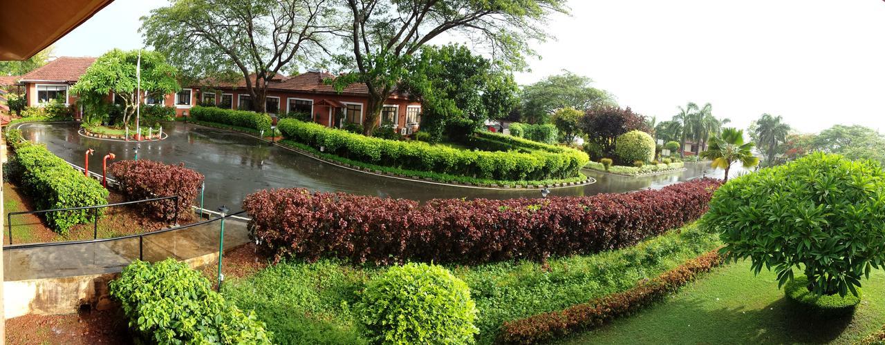 The International Centre Goa Hotel ปณชี ภายนอก รูปภาพ