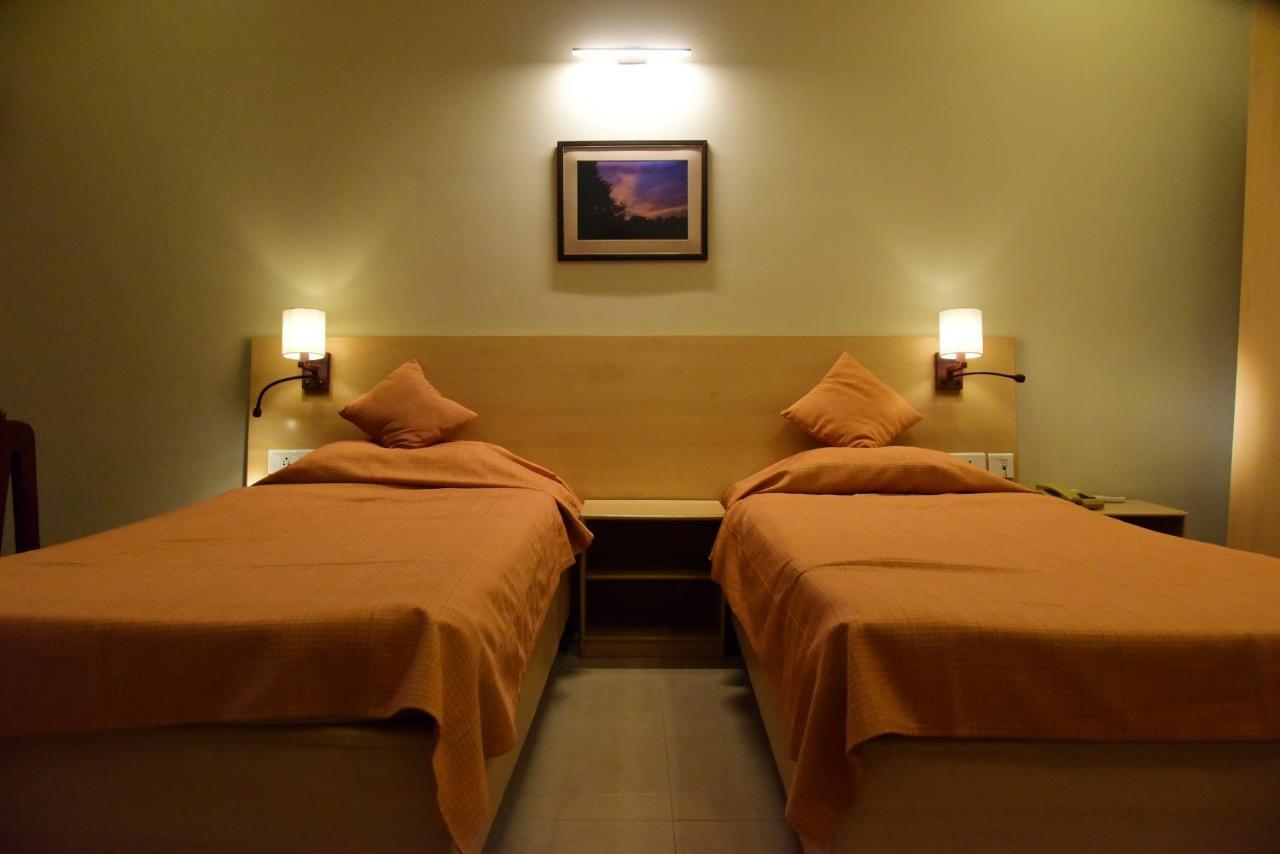 The International Centre Goa Hotel ปณชี ภายนอก รูปภาพ