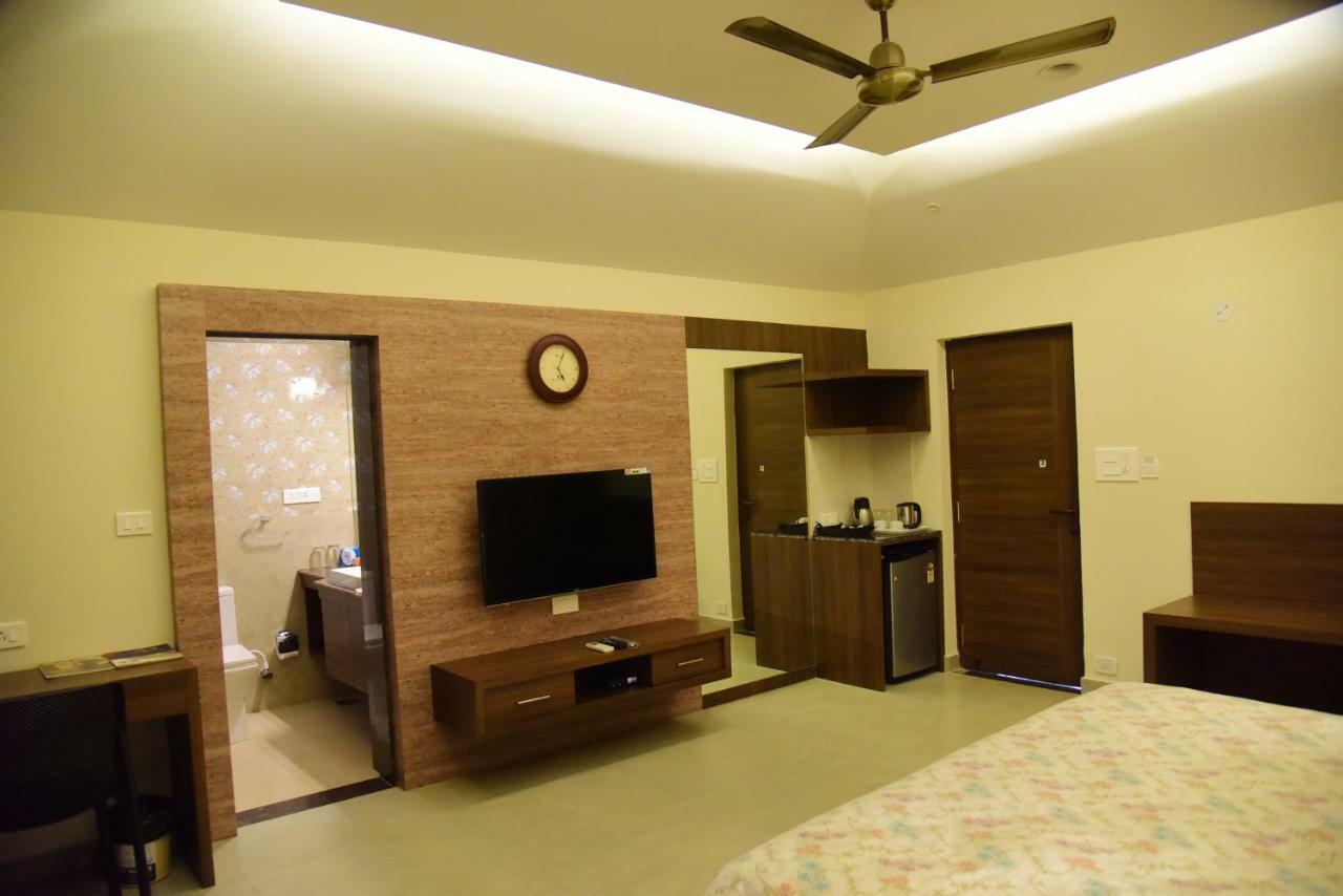 The International Centre Goa Hotel ปณชี ภายนอก รูปภาพ